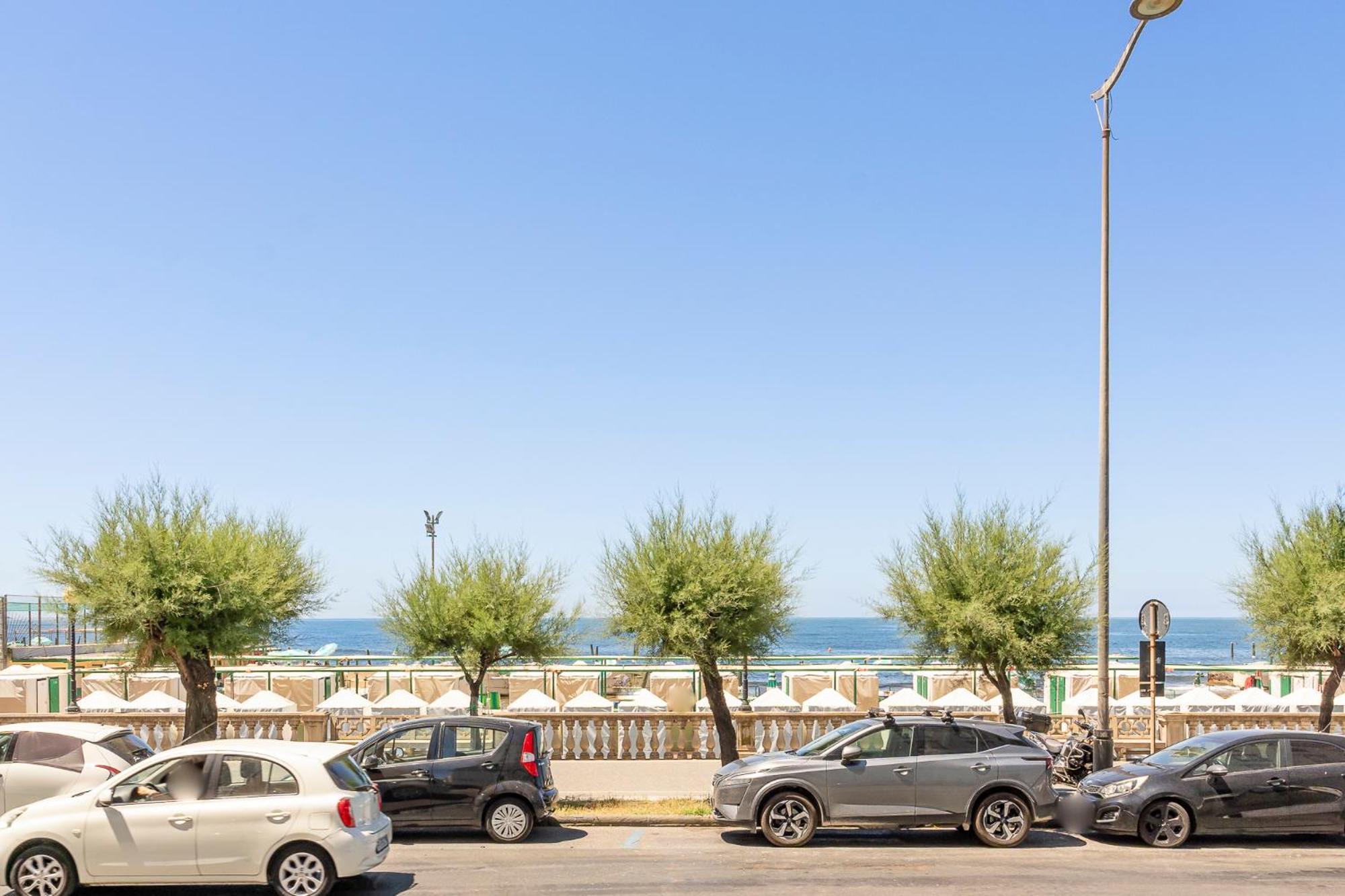 Bagni Pancaldi Sea View Apartment! Livorno Exteriör bild